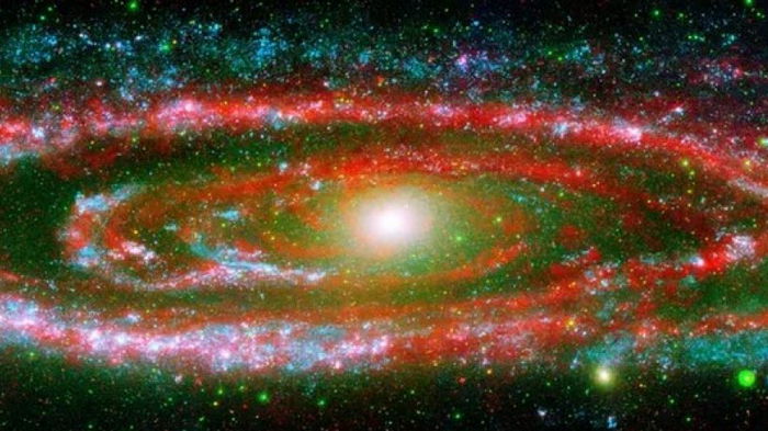 Близкая к Млечному Пути галактика Андромеды имела жестокое прошлое: что выяснили ученые