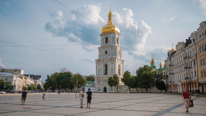 Солнечно, но без жары: какой будет погода в Украине в последнюю субботу июля